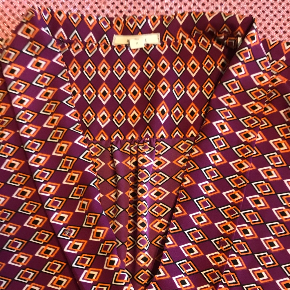 SOLD Pleione Diamond Print Surplice Wrap Blouse - Picture 8 of 12